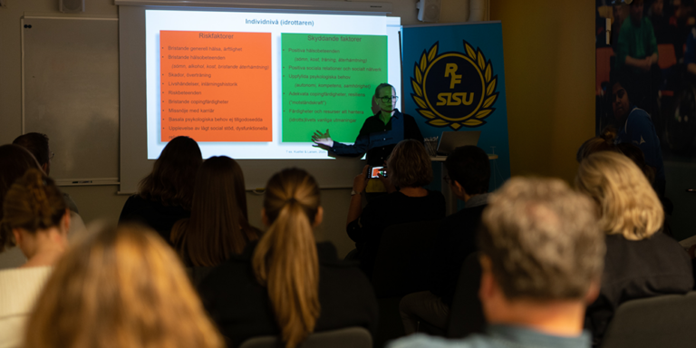 RF-SISU kartlägger det numerära förhållandet mellan manliga och kvinnliga tränare i våra högsta serier