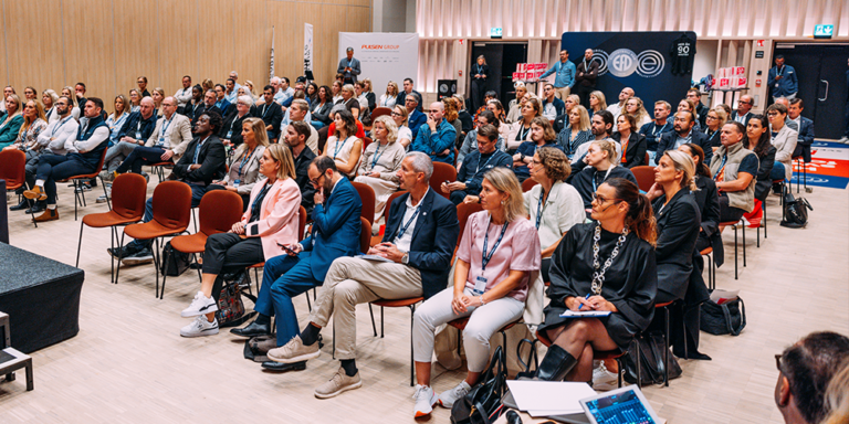 Vill skapa möjligheter för fler kvinnor på elittränarpositioner